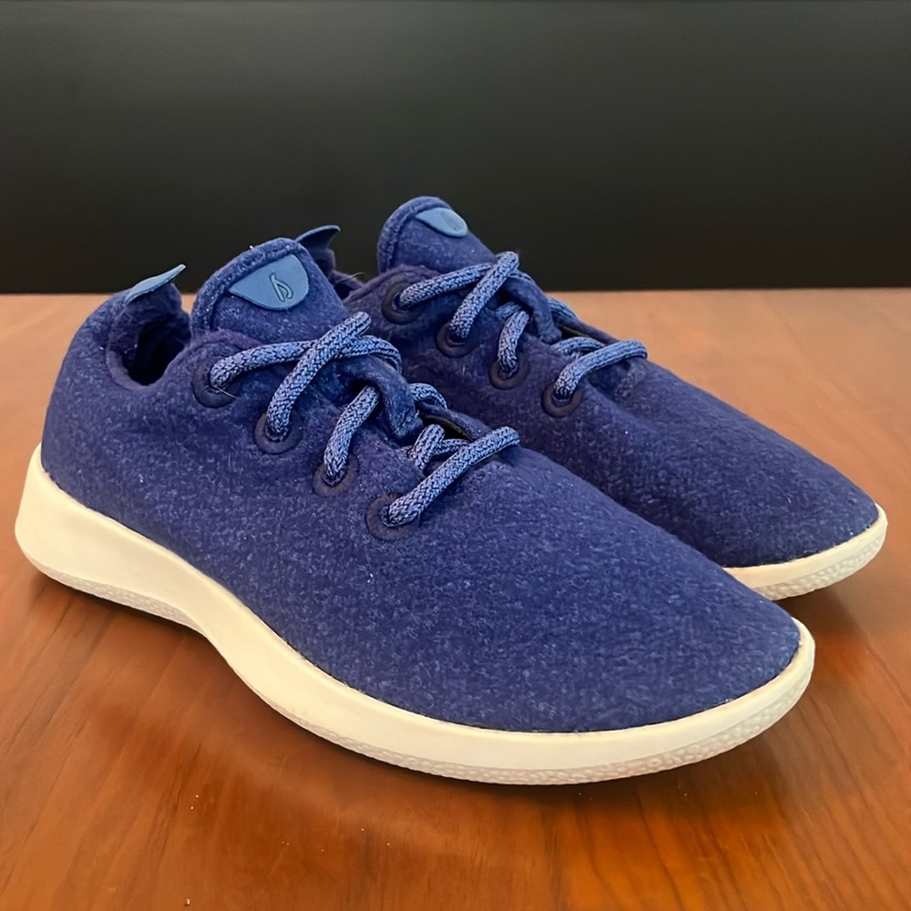 Allbirds Wool Runner Sneakers, women’s size 6